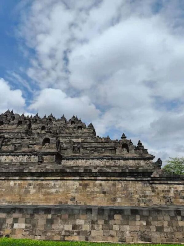 Yogyakarta: Manoreh Sunrise, Borobudur & Prambanan Temple - Pricing and Value
