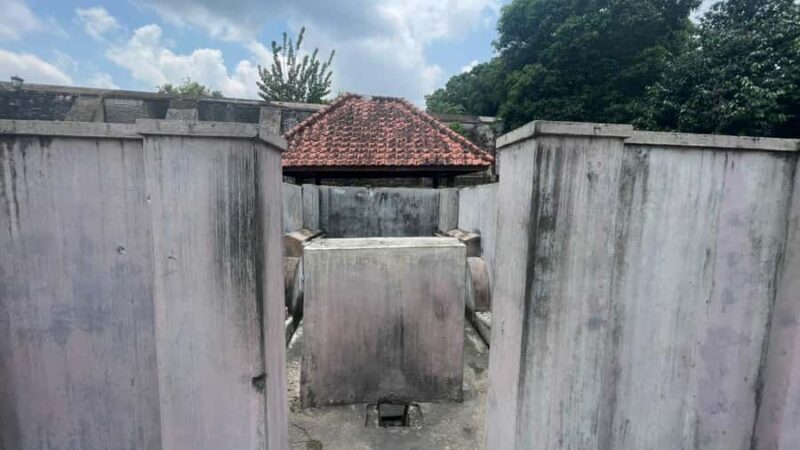 Yogyakarta: Mataram Kingdom Remains with Silver Crafting - The Heart of the Tour: Silver Crafting Workshop