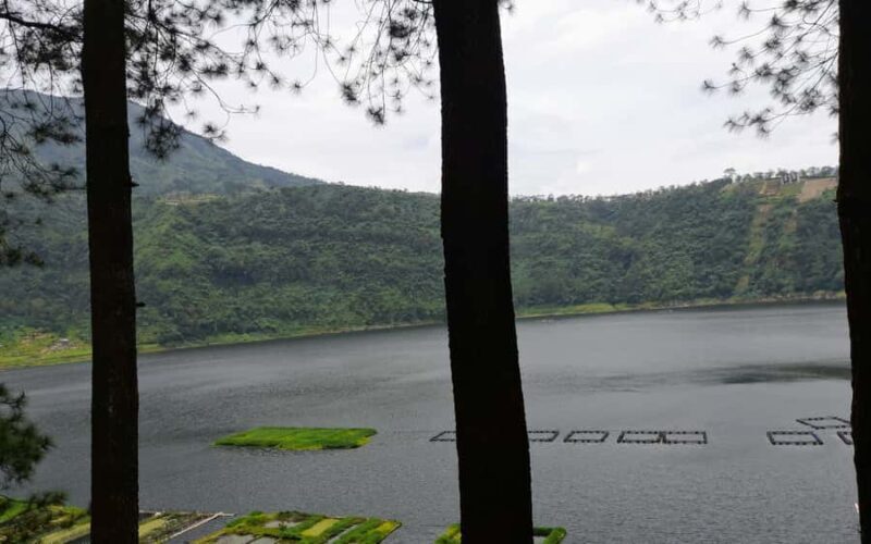 Yogyakarta: Menjer Lake Bamboo Boat Tour with Lunch - Detailed Breakdown of the Itinerary
