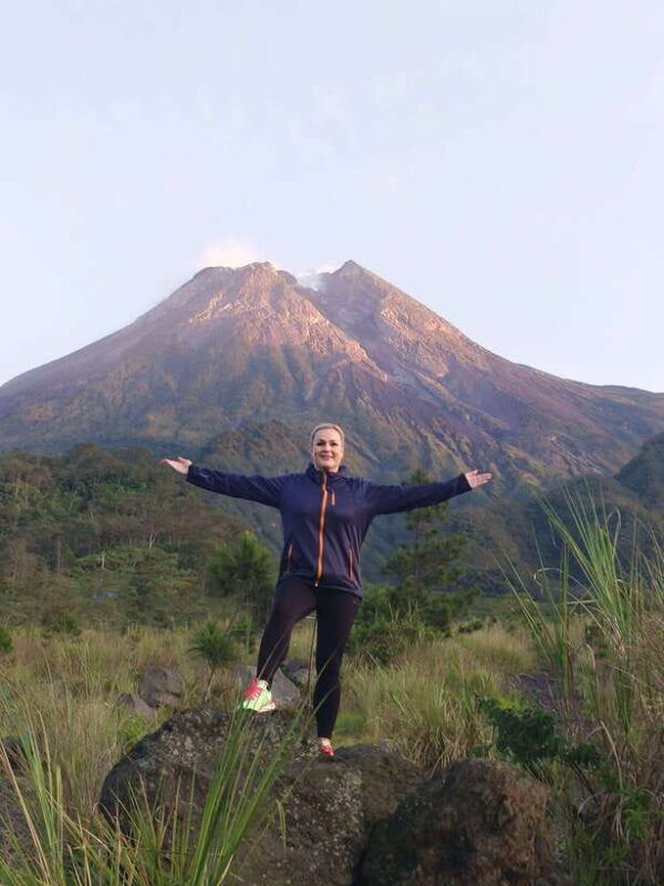 yogyakarta-merapi-sunrise-jomblang-and-pindul-caves-trip