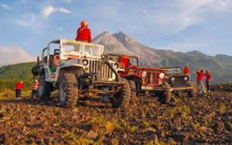 yogyakarta-merapi-volcano-adventure-borobudur-transportation