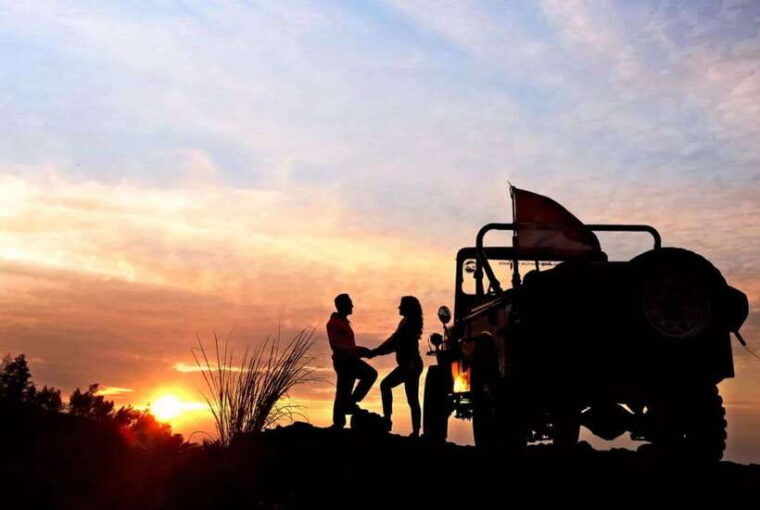 yogyakarta-merapi-volcano-sunrise-borobudur-prambanan