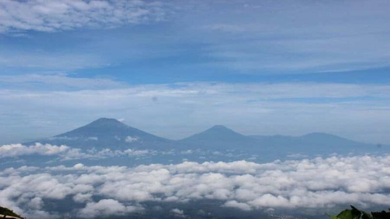 Yogyakarta: Mount Andong Sunrise or Daytime Hike Tour - Key Points