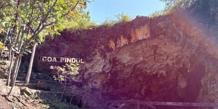 yogyakarta-mount-merapi-and-pindul-cave-tubing-day-tour
