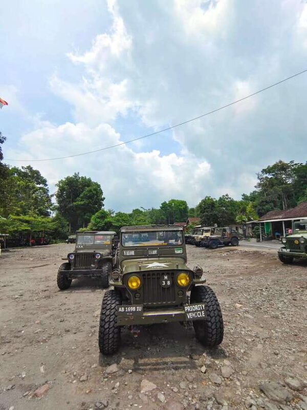 yogyakarta-mount-merapi-jeep-adventure-tour