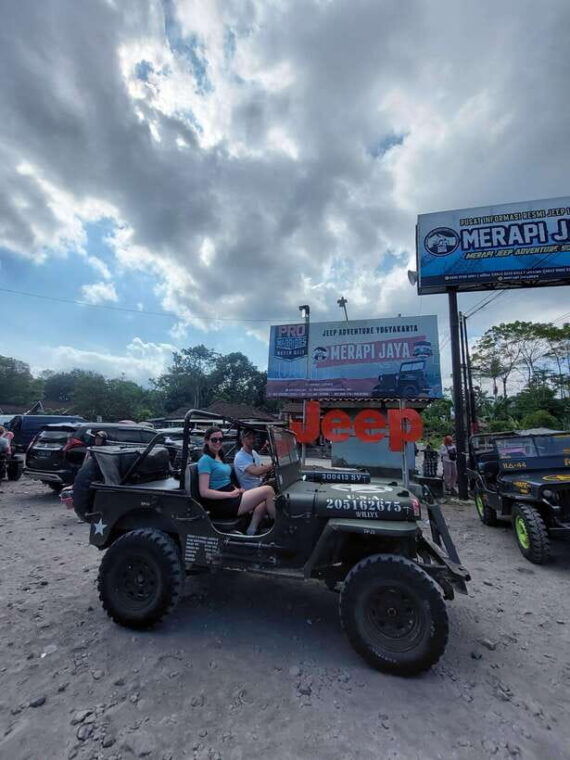 yogyakarta-mount-merapi-jeep-adventure-tour