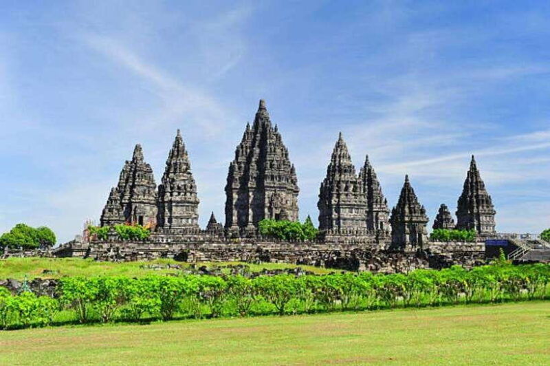 yogyakarta-mount-merapi-jeep-tour-prambanan-temple