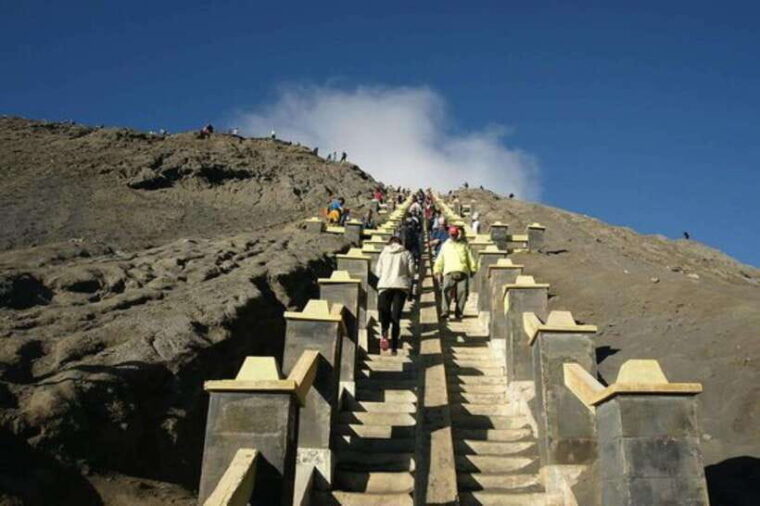 yogyakarta-mount-merapi-tour-by-jeep