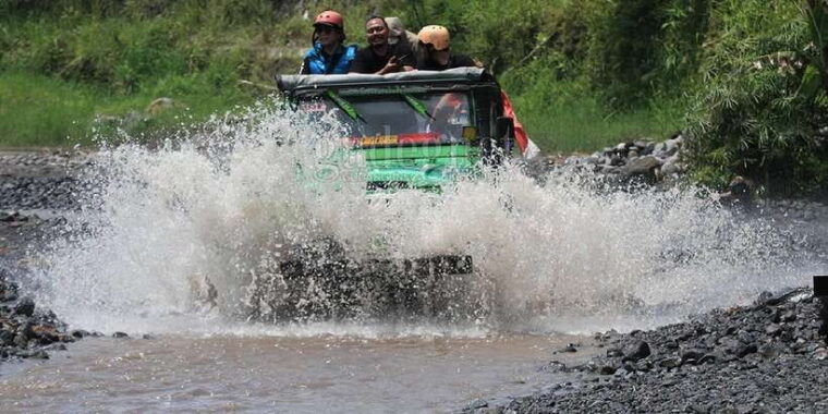 yogyakarta-mt-merapi-jeep-lava-tour-guided-tour