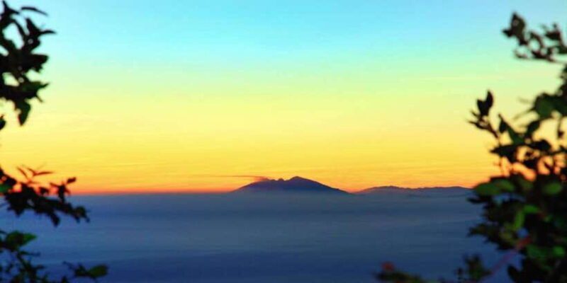 yogyakarta-mt-merapi-sunrise-jomblang-pindul-cave-tour