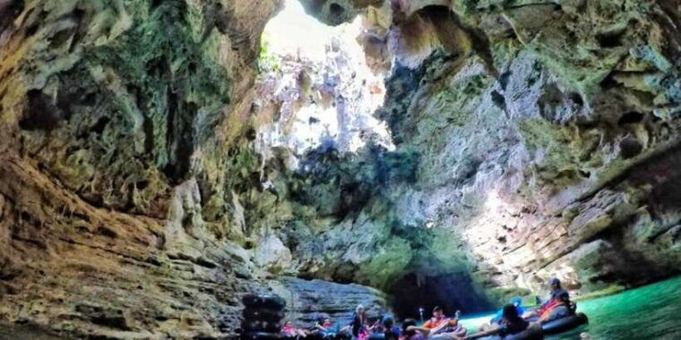 yogyakarta-mt-merapi-sunrise-jomblang-pindul-cave-tour
