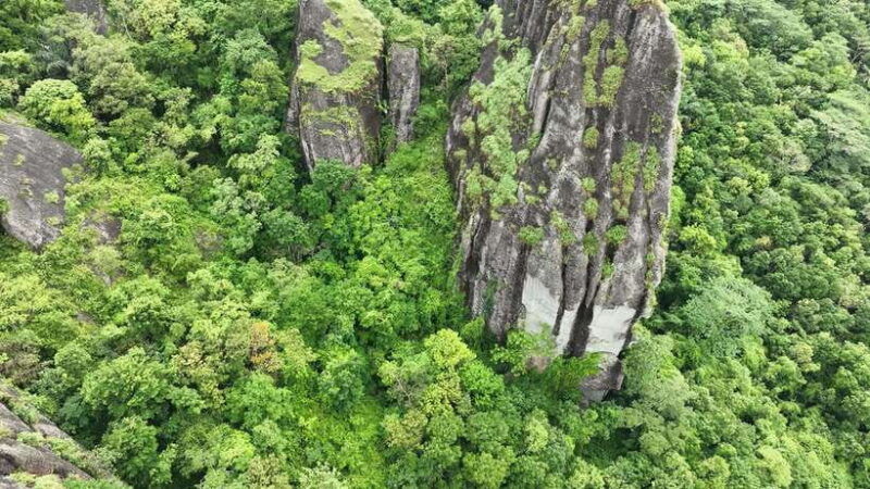 yogyakarta-nglanggeran-ancient-volcano-pindul-cave-tour