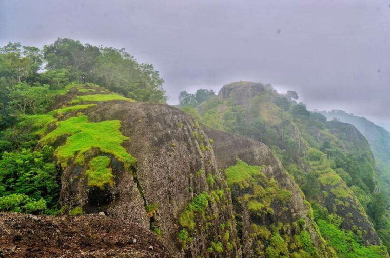 yogyakarta-nglanggeran-ancient-volcano-pindul-cave-tour