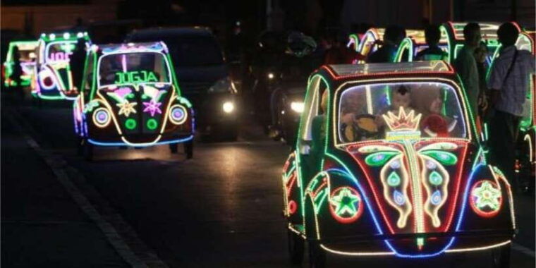 yogyakarta-night-walking-and-street-food-tasting-tour