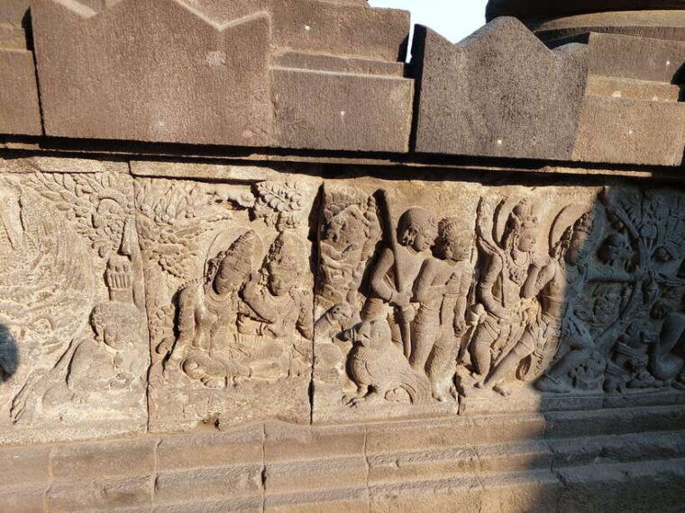 yogyakarta-palace-borobudur-prambanan-temple-guided-tour