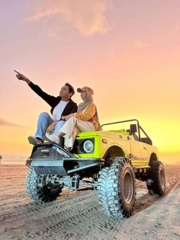 Yogyakarta: Parangtritis Beach Sunset Experience - Practical Details & Considerations