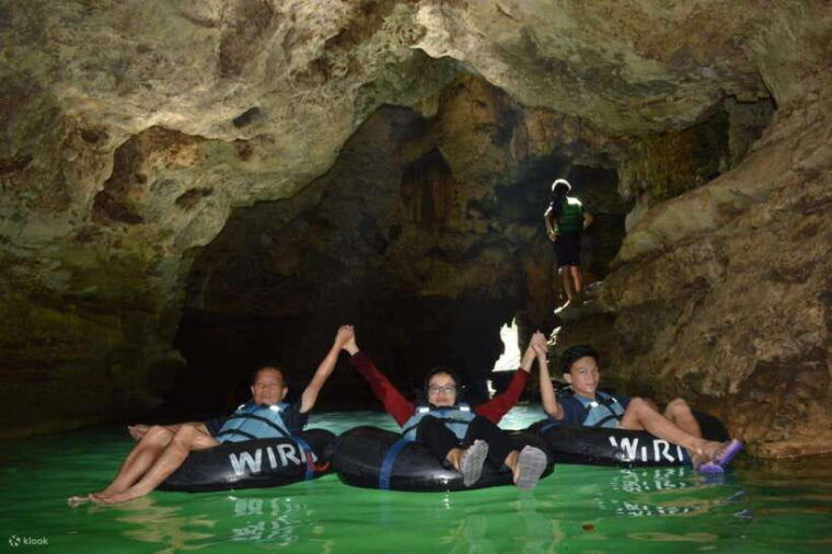 yogyakarta-pindul-cave-and-oyo-river-adventure-trip
