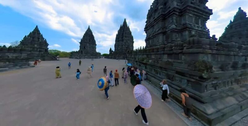 Yogyakarta: Prambanan, Borobudur & Selogriyo Sunset Tour - Key Points