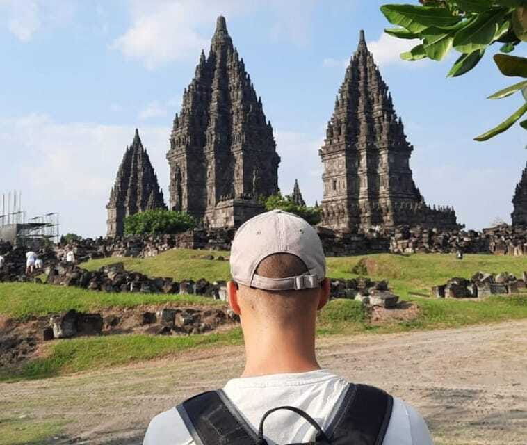 yogyakarta-prambanan-sunset-private-car-entry-fee