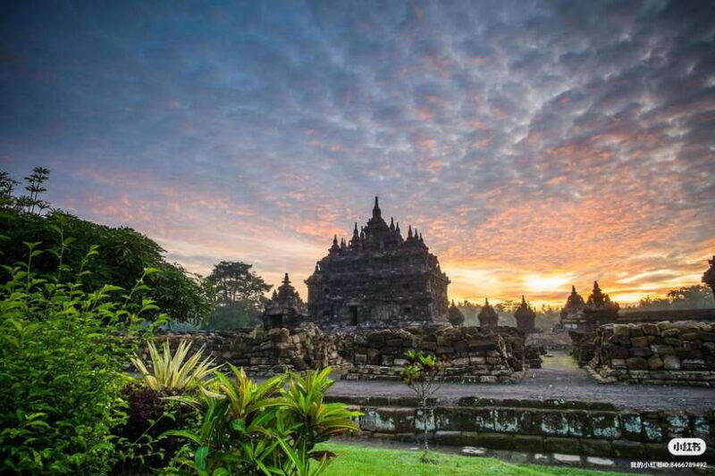 yogyakarta-prambanan-sunset-ramayana-ballet