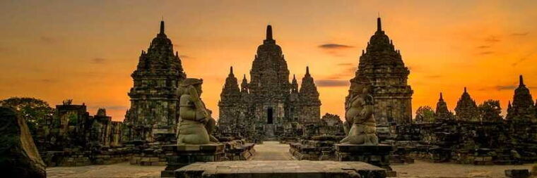 yogyakarta-prambanan-taman-sari-and-kraton-palace-tour