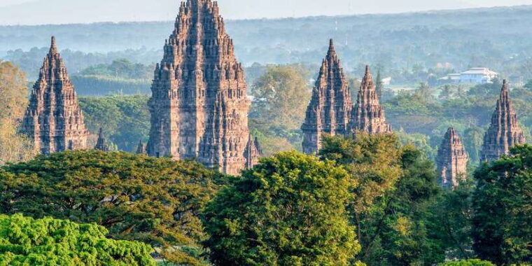 yogyakarta-prambanan-temple-afternoon-guided-tour
