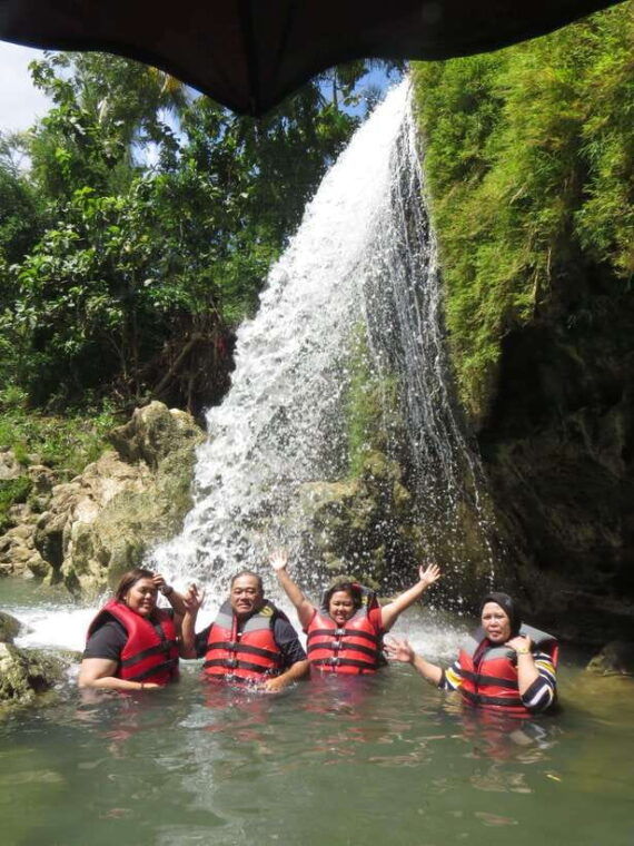 yogyakarta-prambanan-temple-and-pindul-cave-adventure