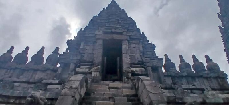 Yogyakarta: Prambanan Temple Guided Tour with Pickup - The Convenience of Hotel Pickup and Drop-off