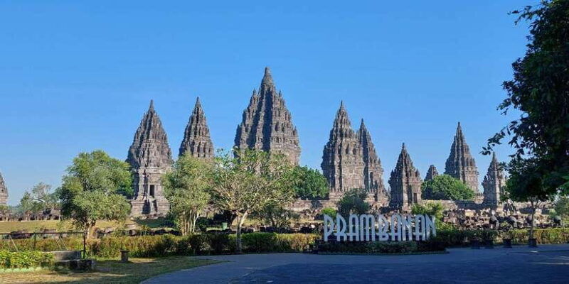 yogyakarta-prambanan-temple-morning-tour-and-palace-tour