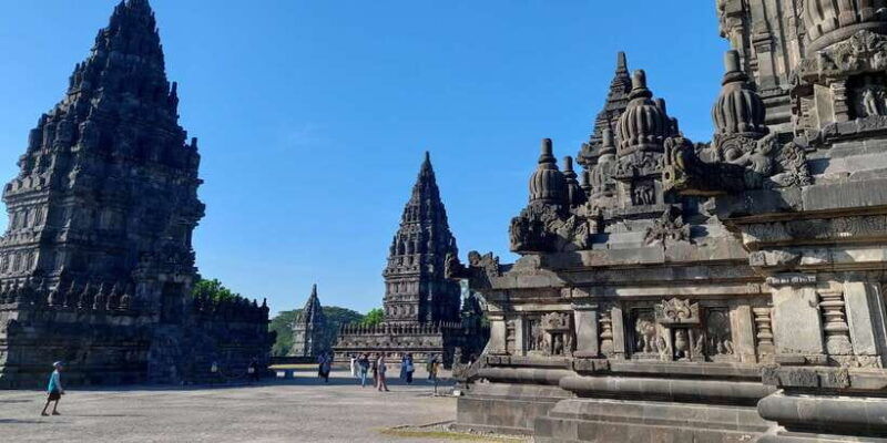 yogyakarta-prambanan-temple-morning-tour-and-palace-tour