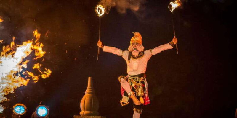 yogyakarta-prambanan-temple-sunset-and-ramayana-ballet