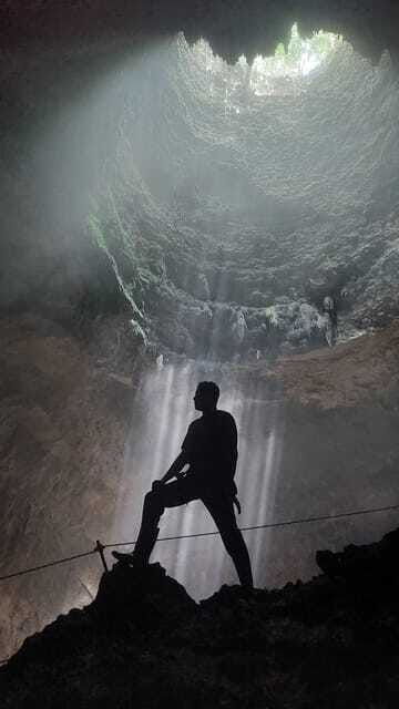 yogyakarta-private-jomblang-pindul-tour-free-drone-shoot