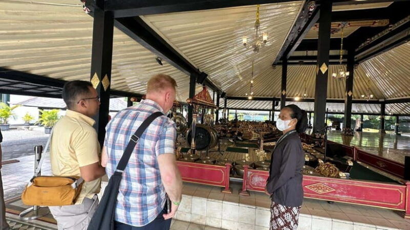 yogyakarta-private-royal-palace-and-heritage-tour-2
