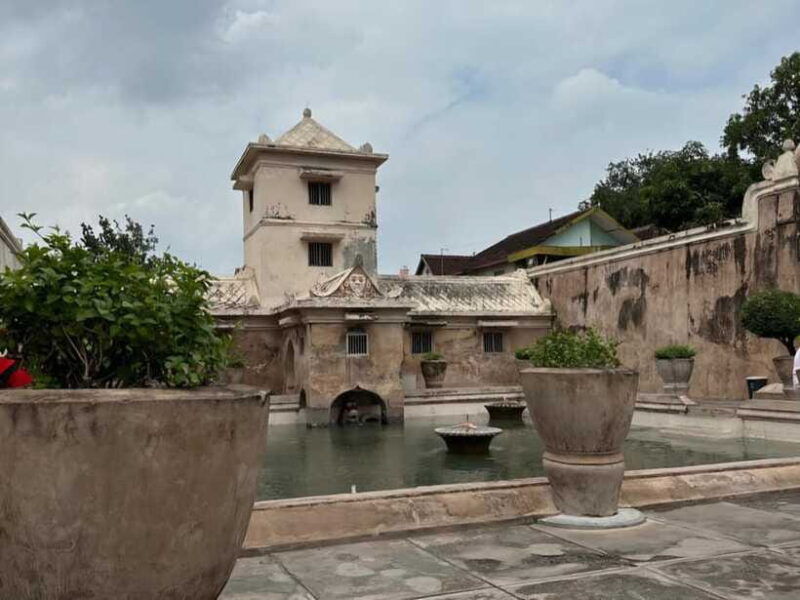 yogyakarta-private-royal-palace-and-heritage-tour-2