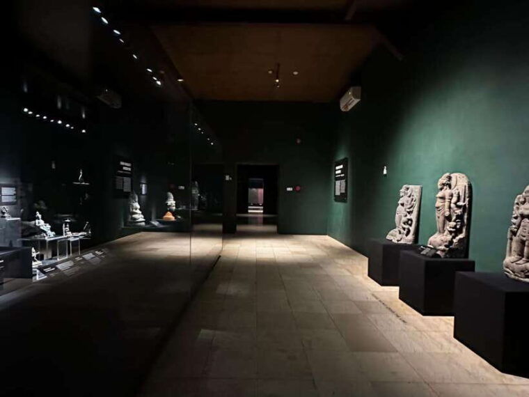 yogyakarta-private-royal-palace-and-heritage-tour-2