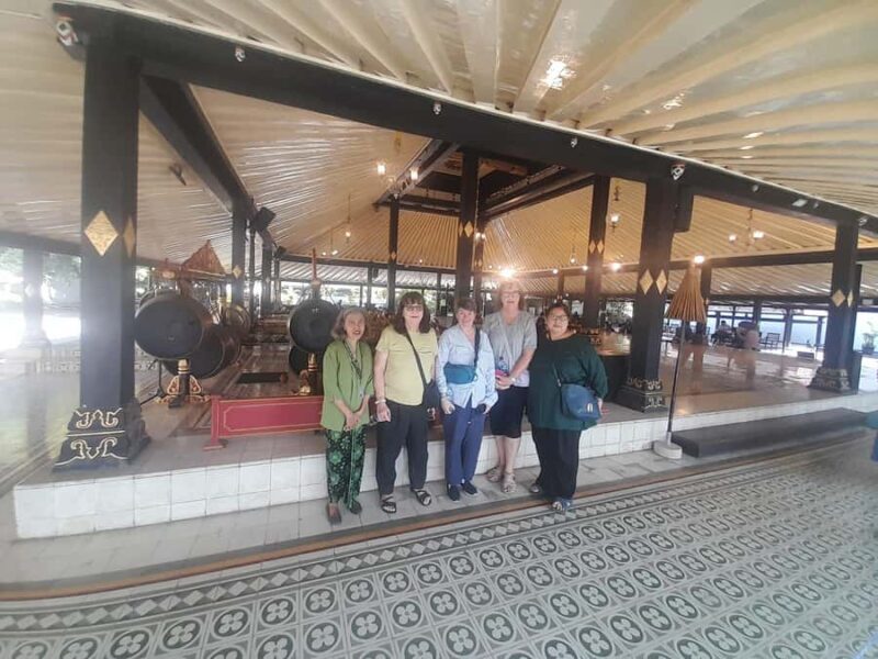 Yogyakarta: Royal Palace, Timang Beach, & Sunset Tour - Key Points