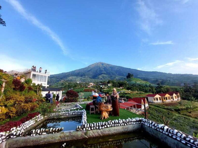 yogyakarta-silancur-highland-nepal-van-java-borobudur