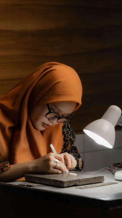 yogyakarta-silver-jewerly-traditional-making-workshop