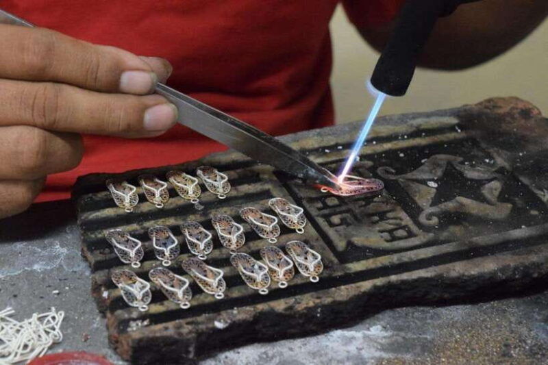 yogyakarta-silversmith-short-course-in-kotagede