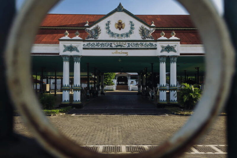 yogyakarta-sultan-palace-water-castle-day-tour