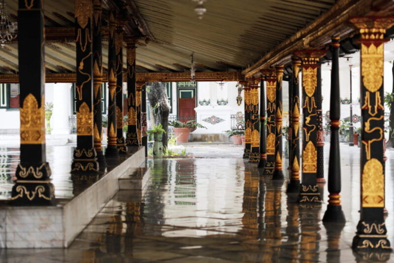 yogyakarta-sultan-palace-water-castle-day-tour
