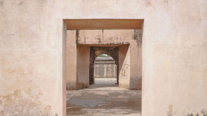 yogyakarta-sultan-palace-watercastle-and-prambanan-guided