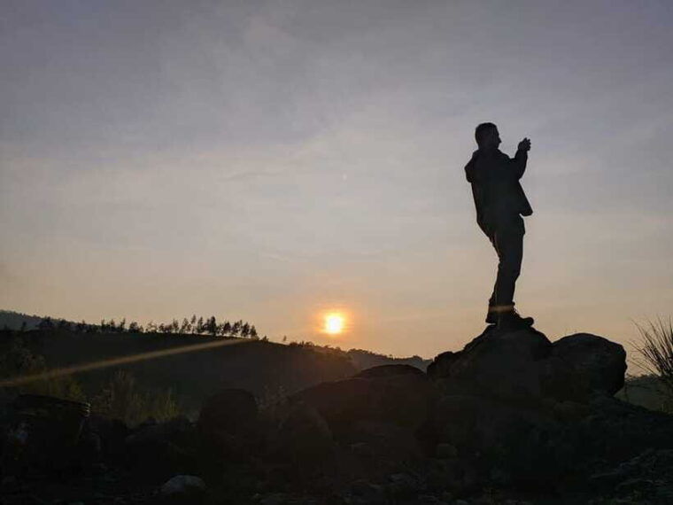 yogyakarta-sun-rises-in-merapi-mount-and-jeep-lava-tour