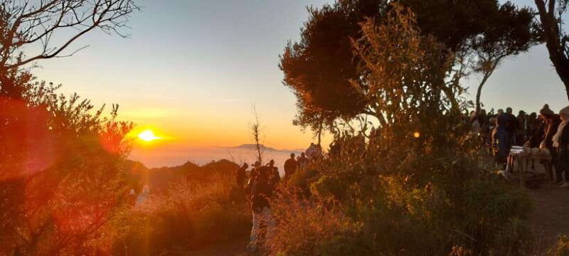 yogyakarta-sunrise-at-mt-merapi-jomblang-cave-pindul-cave