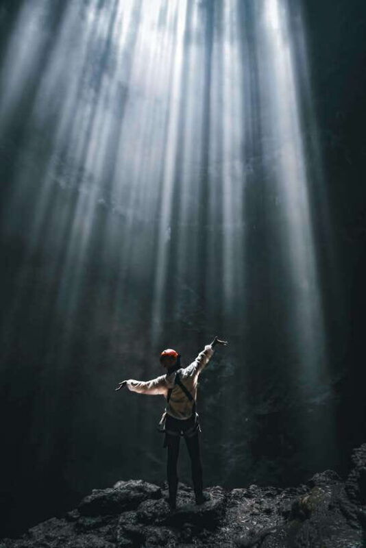 yogyakarta-sunrise-at-mt-merapi-jomblang-cave-pindul-cave