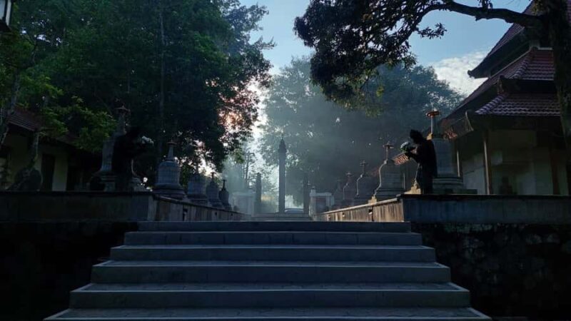 Yogyakarta: Sunrise Inside Borobudur with breakfast - Who Is This Tour Best For?