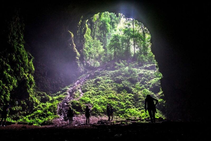 yogyakarta-the-jomblang-cave-adventure-tour
