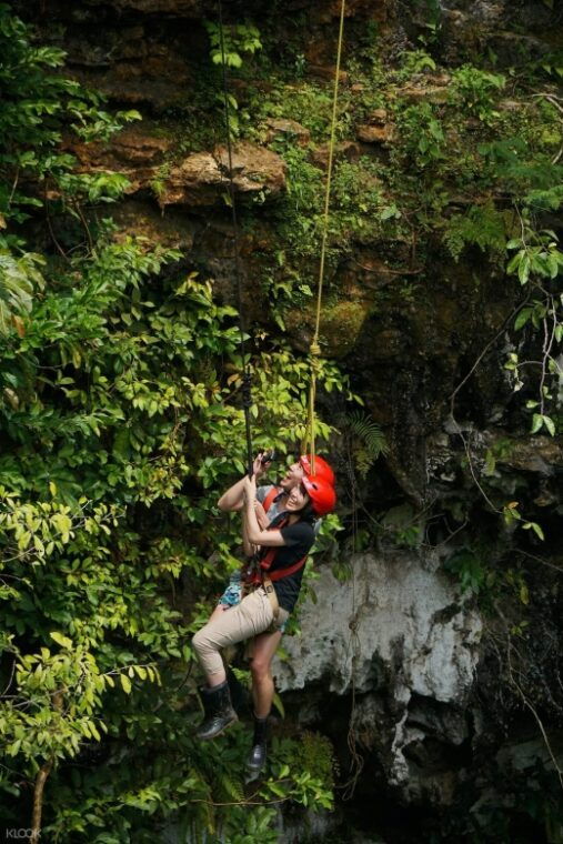 yogyakarta-the-jomblang-cave-adventure-tour