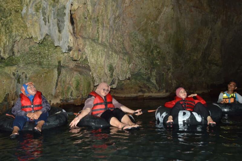 Yogyakarta: Timang Beach, Pindul Cave, & Drone Tour - FAQs