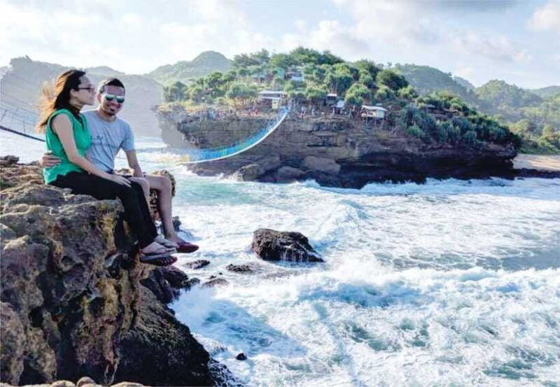 yogyakarta-timang-beach-private-trip-with-cable-car-ride